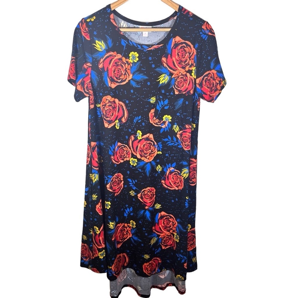 LuLaRoe Unicorn!! Beauty & the Beast Floral Midnight Carly Dress Size Medium